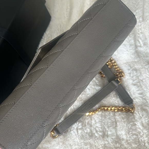 Yves Saint Laurent Gray Quilted Leather Chain Bag - Picture 6 of 16